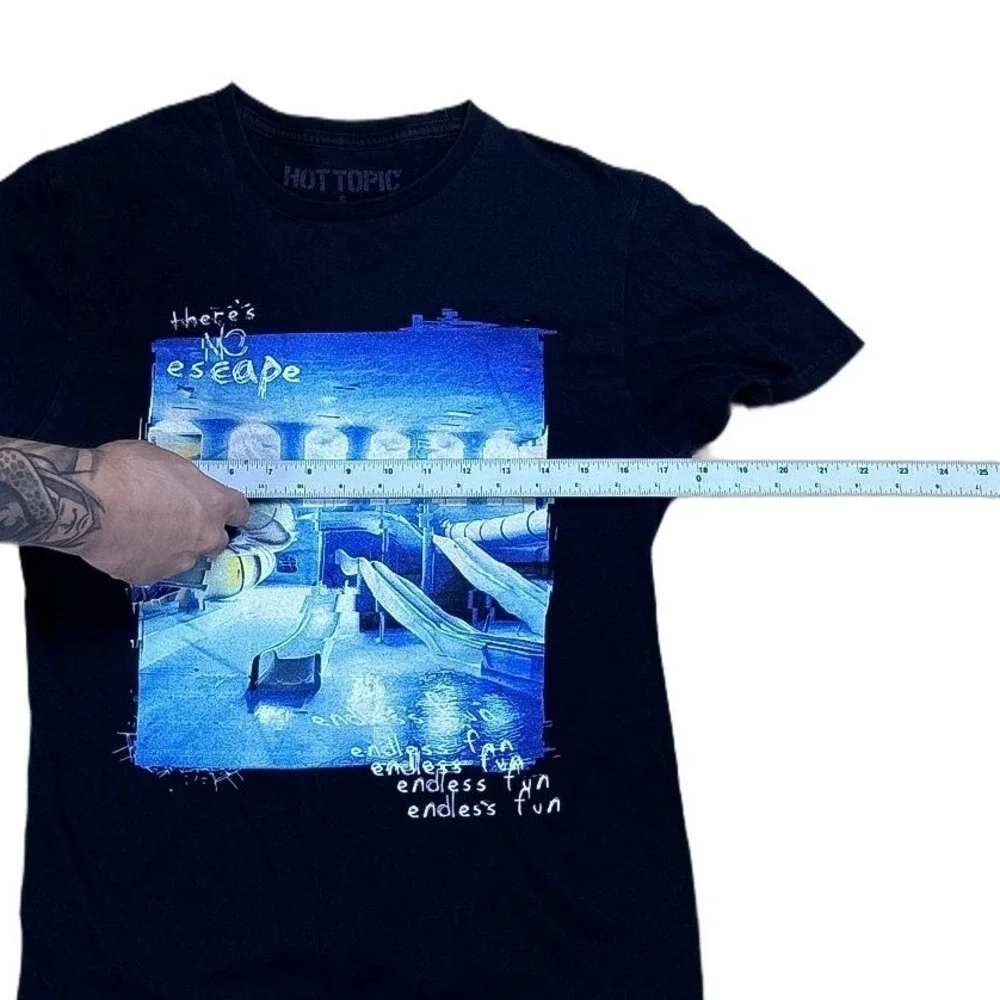 Hot Topic Liminal Space Graphic Tee Mens S Black Excellent Weirdcore Dreamcore - Picture 3 of 4